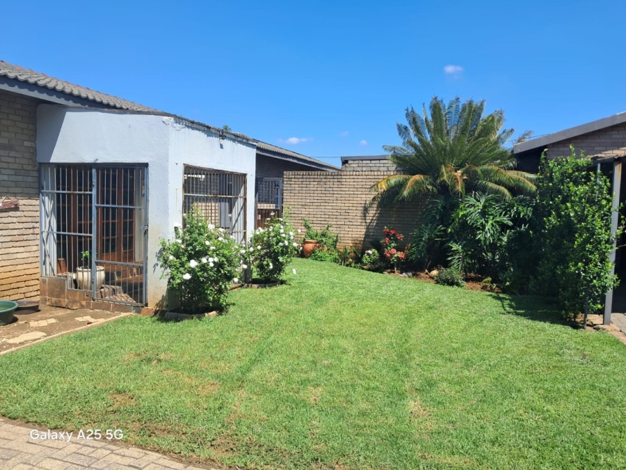 3 Bedroom Property for Sale in Oos Einde North West